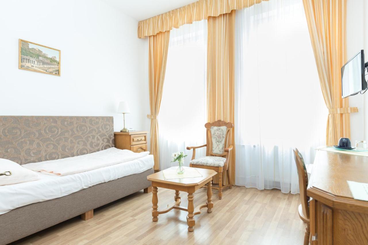 Ld Morava Hotell Karlovy Vary Eksteriør bilde