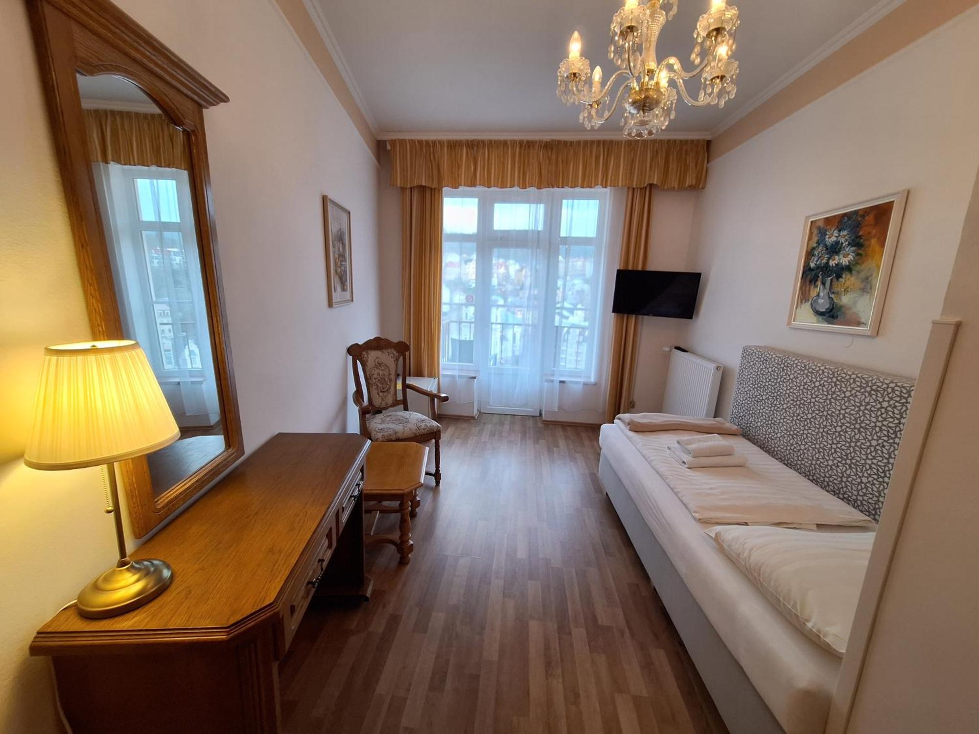 Ld Morava Hotell Karlovy Vary Eksteriør bilde